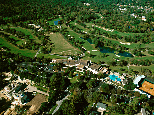 Aerial view of the River Oaks Country Club in Houston, Texas.